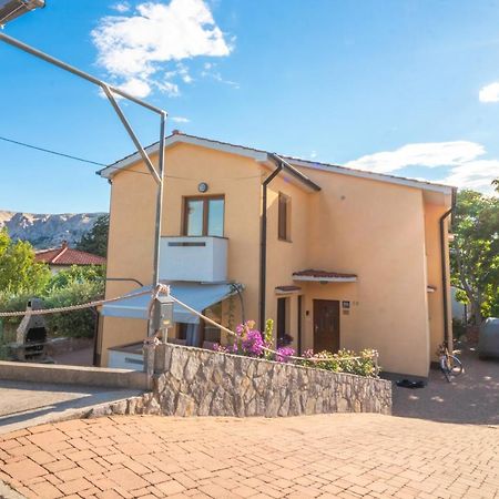 Apartments Dujmovic With Terrace Baska  Bagian luar foto