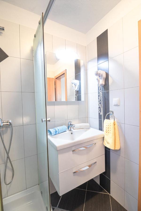 Apartments Dujmovic With Terrace Baska  Bagian luar foto