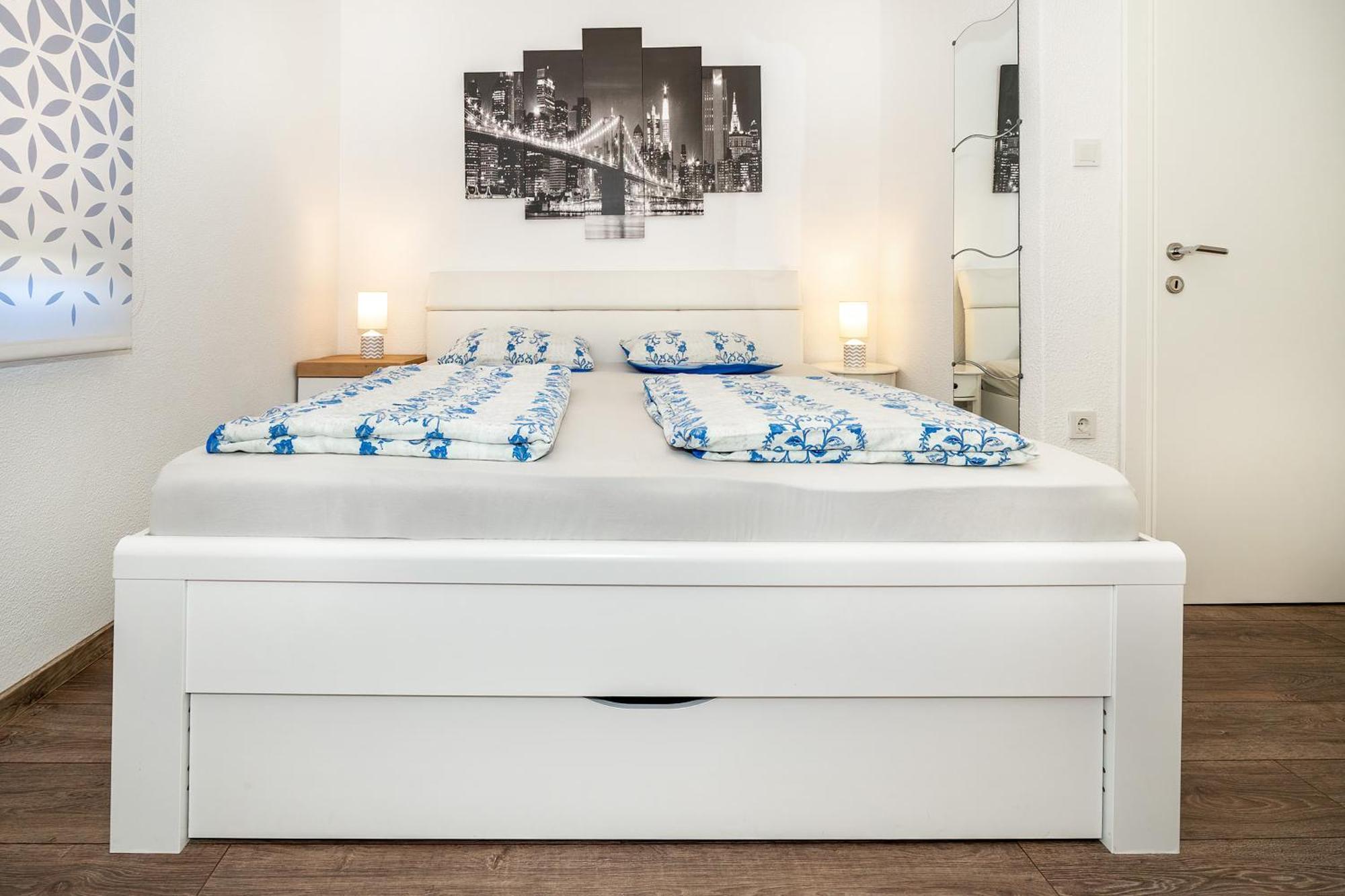 Apartments Dujmovic With Terrace Baska  Bagian luar foto